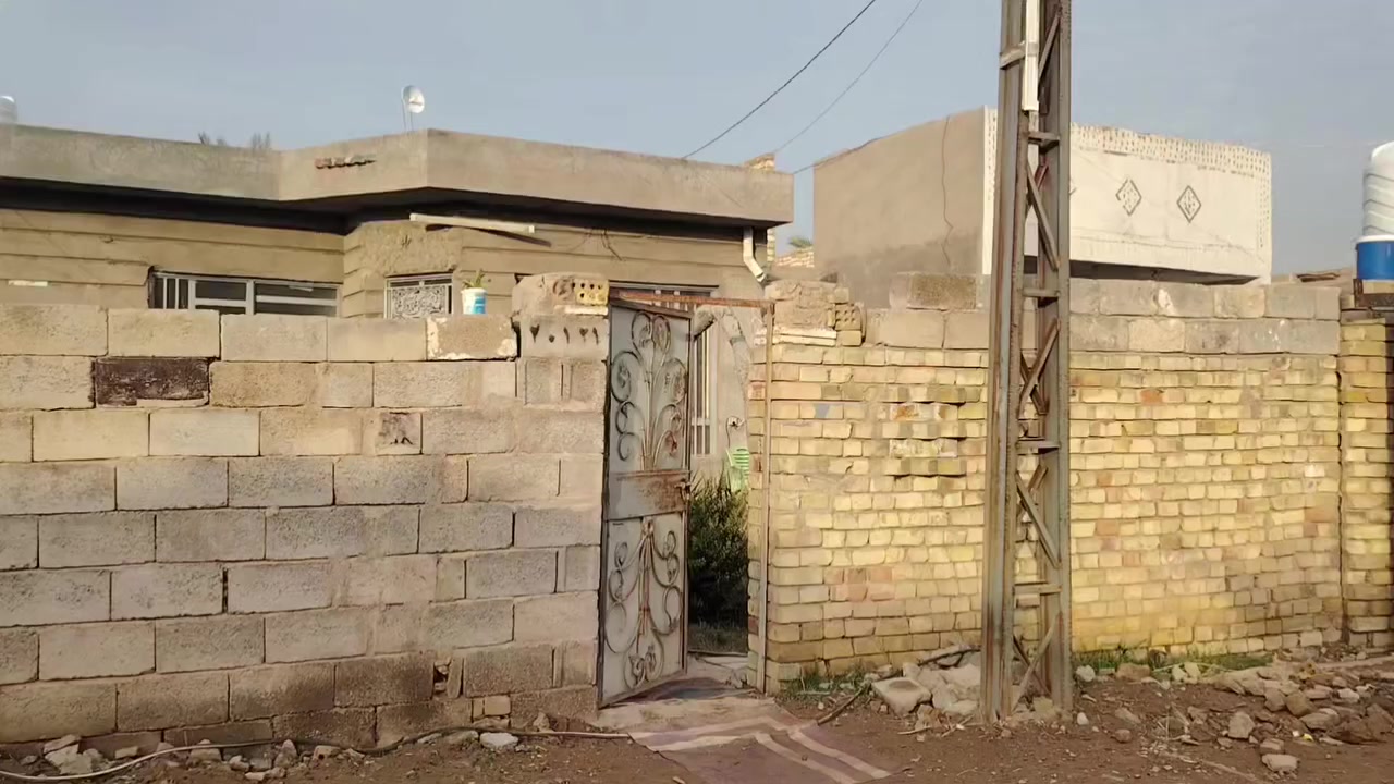 سلام عليكم دار لبيع مكان قريه عشره المساحه 420متر  للستفسار ***********
