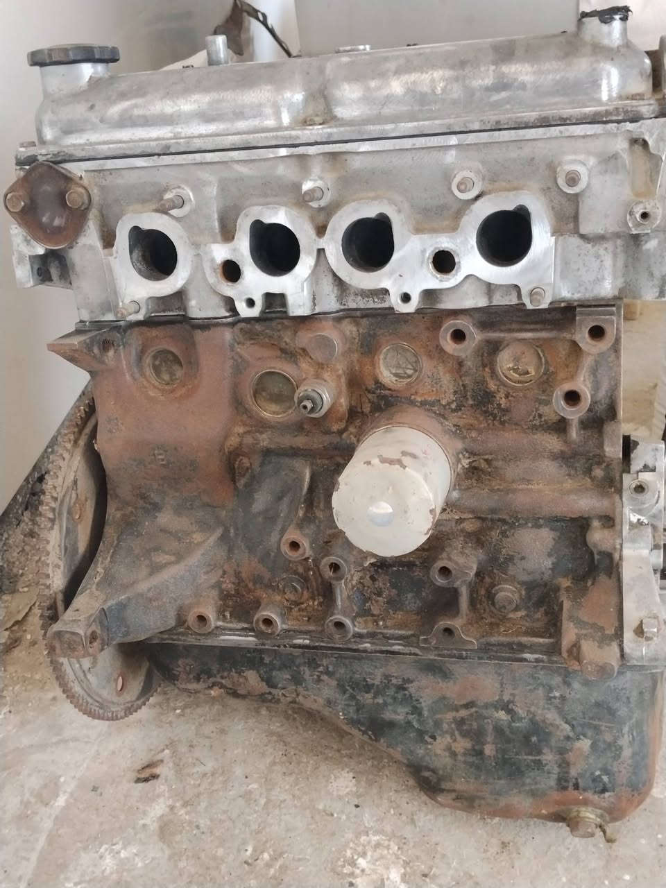 من رخصة الأدمن المحترم محرك سيفيا 96للبيع طابوكة  كور جديد ونظيف وسلندر نظيف سعرة 225000العنوان ذي قار قظاء الفجر موبايل ***********
