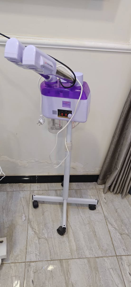 السلام عليكم
جهاز هايدروفيشيل مع جهاز بحار للبيع غير مستخدم 

السعر 300. الف قفل

ميز مع كراسي عدد 2 السعر 125. الف غير مستعمل 
للاتصال ***********
