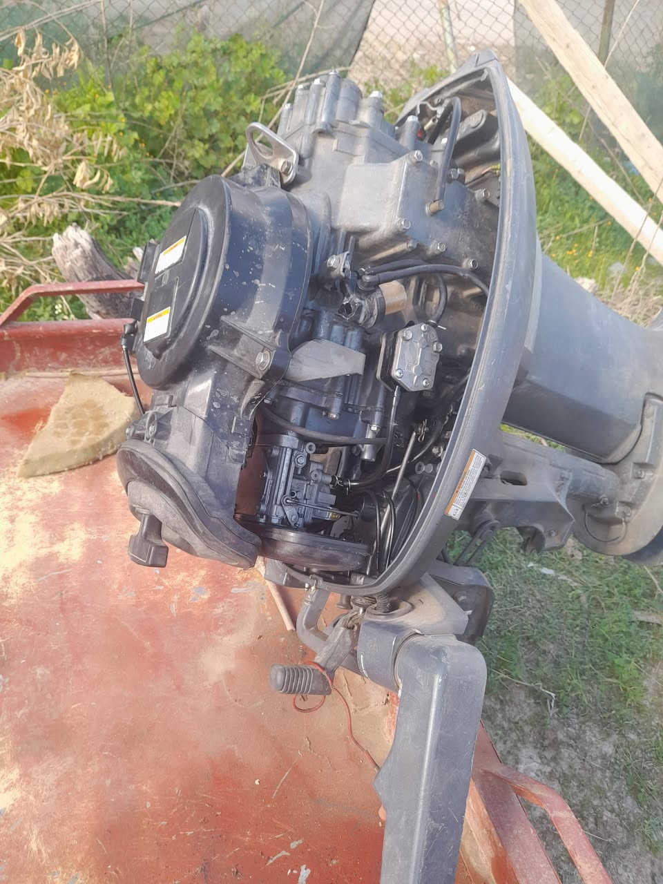 السلام عليكم
مكينه ٤٠ ياماها
محرك مفتوح 
كير مامفتوح 
شرط الشغل 
السعر مليون و ٧٠٠
رقم الموبايل
***********
