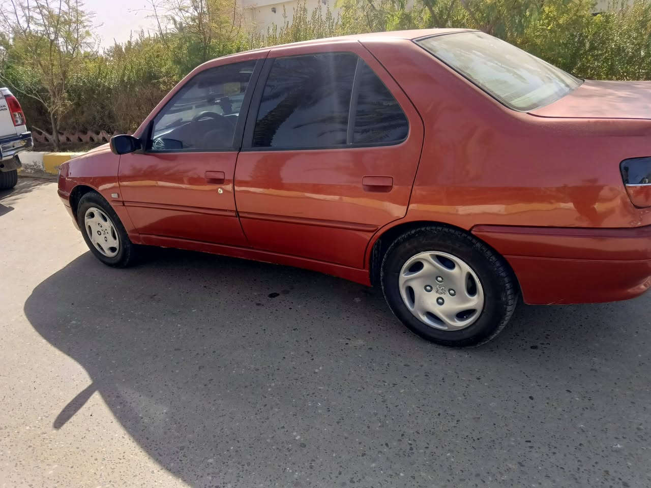 سلام عليكم بيجو للبيع ٣٠٦ رقم بغداد تحويل مباشر موديل ٢٠٠١ محرك كير شرط تخم تاير  صدر امامي خلفي جديد كهربائيات بلاديه بدون جطلات سياره بلاديه بدون صبغ غرفتهه بل جيس ارضيه جلد كشنات جلد تدفئه نار تبريد فقط الواشر طاك شرط سياره ماتصرف عليهه الف ترايهه اذه بيهه طسه لاتاخذهه سياره علا وضع الشركه بدون تبديل بدون شواصي بدون صبغ شبرين بل دوسه فقط السعر ٥٠ وبيهه مجال كلشي اكو بل بيع فقط خاص ماجاوب اتصال فقط ‏‪***********‬‏
