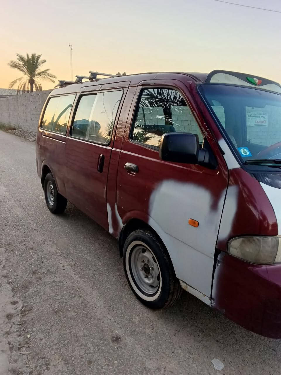 السلام وعليكم للبيع بريجو موديل 1996 رقم بغداد سنويه لسنه 2027سياره خير من الله كير ومكينه نضيف بدون تنقيص شواصي كفاله السعر 47وبيها مجال قليل للشراي الاتصال ***********مكان السياره بغداد الدوره
