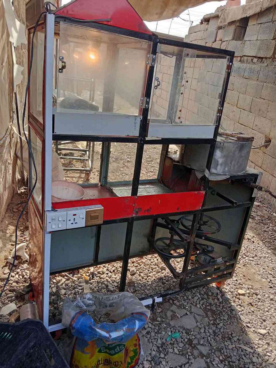 سلام عليكم حماصه البيع 
كامله مكانه الناصريه المركز
***********سعره 450
