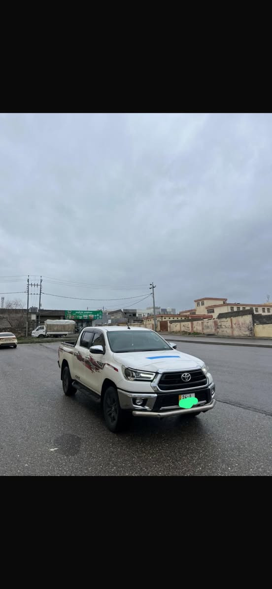 تويوتا هايلوكس 2022 شركه جيهان بدون دعم و سبخ و تعديل وضع شريكه 74kmماشيه حقيقي فول موصفات فور ويل و توماتيك رقم و سنوي جديد شرط تحويل سعر 315$ مجال مكان زاخو 
واتساب ***********
