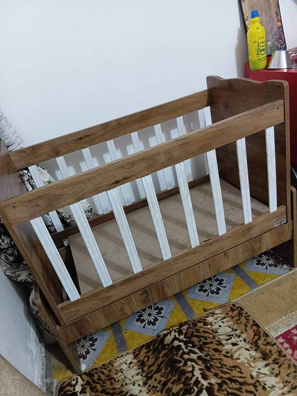 سرير طفل هزاز نظيف جدا السعر 70بيه مجال لشراي


**إذا كنت صاحب هذا الإعلان وتريد حذفه لأي سبب، رجاءا أرسل رسالة إلى الدعم الفني**