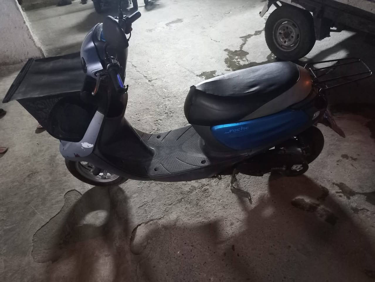 ماطور بزون نفخ للبيع كلو شرط سلف او وايرمنيه ومكينه وشاصي ودبل سكريتر وقفل اكسن مطور بلادي  شرط مكفول عام السعر ـ275 وبي مجال قليل
 ***********
