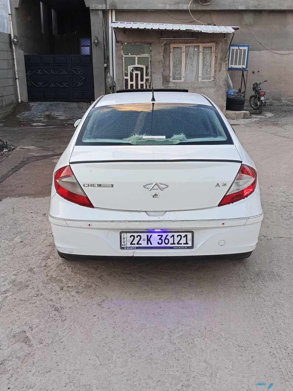 سلام عليكم اخوان 🌹للبيع شيري A3 موديل 2013 رقم اربيل بسمي
وكوبون بانزين بيه سنويه لحد 2031 هزه و براد كله جديد 

فول مواصفات 🍒

1 سلايت 

2كشنات جلد 

3شاشه ايباد و كامره سستم سماعات جديد شاده

4سبيره مانازل شركة 

5 أربع وياله كروم حجم 16+ تخم تايرات جديد 

6 بلاجكتورات 

7 مرايات كهربائية 

8 محرك حجم 1.8 بشرط لا صرف ولا بخار+كير اوتو بلادي النترا يعني كوري انسه عطل  يجي دبل كيرأوتو و عادي 

9لايتات اماميه كهربائي 

10 أربع جامات كهربائية 

11حساسات خلفيه 

12 سياره ماشيه 113الف 

13مانع انزلاق 

14 سويج شخاطه بلادي +قفل مركزي حته صندوق ينفتح ب كونترول
15 تبريد ثلج 🥶تتفئه 🔥
ملاحظة/بنسبه صبغ قبق صندوق بلادي مصلحين نفس مالته 

وشبر ب بونيد أو أقل من شبر  بدون اي دواخل 🌷🍒بنسبه سعر خابر و تدلل شراي يخابر و متواجد ب نت رقمي ***********عنواني كركوك ☎️
