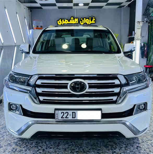 لاندكروز 2018 وايت ايديشن ساز
قبل كل شي السياره جديده بمعنى الكلمه ترايها زيرو من فضل الله
ماشيه 90 الف كيلو 
محرك 6 سلندر

كشنين كهرباء وفتحة سقف ودبل ماوس وشاشه عاليه و 4 كاميرات محيطيه 3d كروس سرعه وتحكمات ستيرن صاج دشبول واستيرن وابواب بصمات اثنين وياها و 8 ايرباك حساسات خلفي امامي شاحن وايرليس المقاعد جلد بيج بلادي بحاله ممتازه مرايات كهرباء وطوي اوتو تحكم بمستوى ارتفاع اللايت ولايت اسود وشباك ابيض زراك لايت اشاير بالمري يدات الابواب نيكل الاسبير غير مستعمل 

السياره مكفوله بدون صبغ او فتح او تبديل
فقط بارد بسيط اسفل باب الصندوك 

عندي سونار جديد للسياره
رقم اربيل تحويل مباشر 
السنويه لغاية 2029 
مكان السياره بغداد 

السعر 51 الف دولار 

***********

………………………………………….
