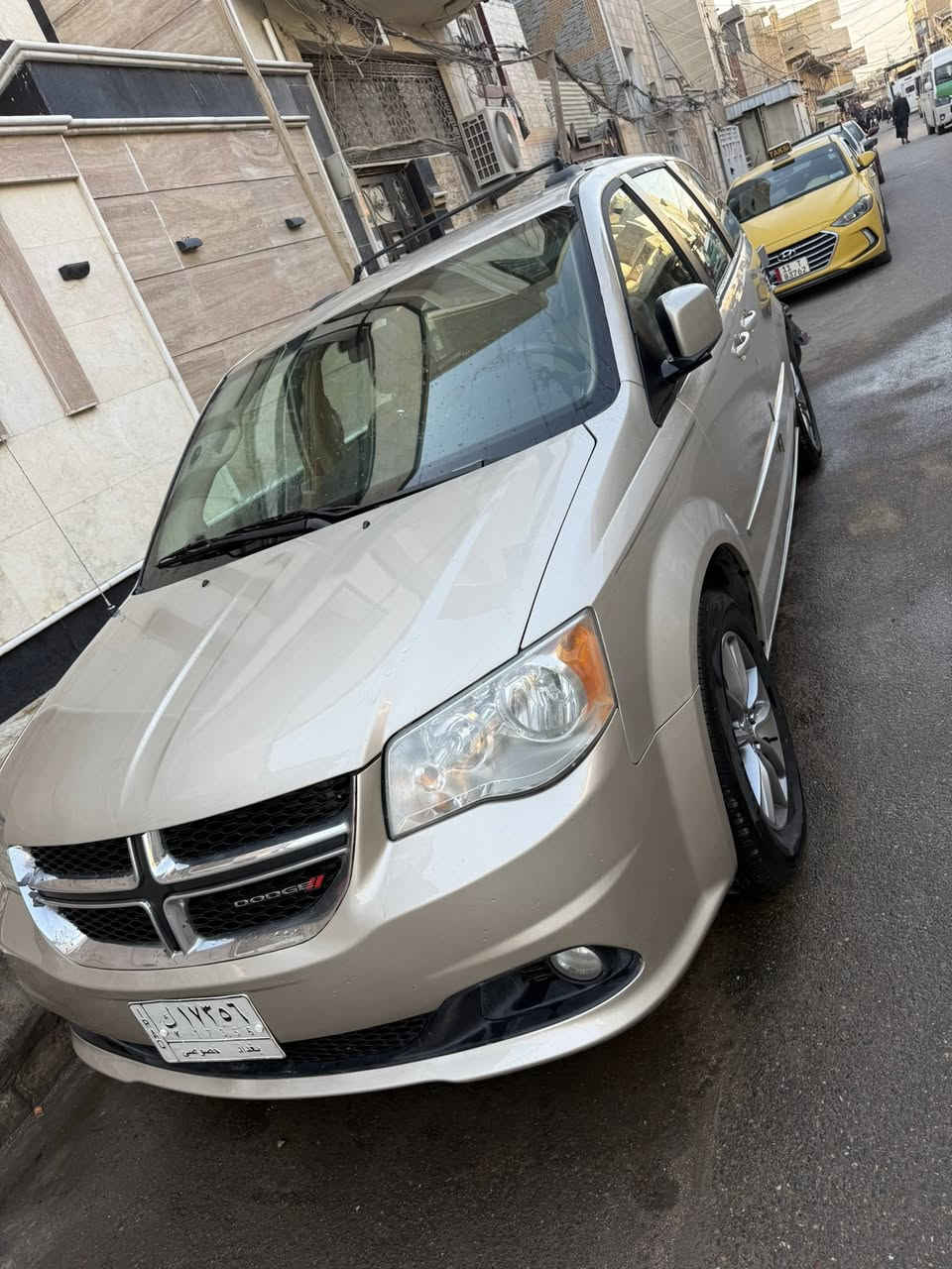 سلام عليكم اخوان للبيع دوج كرفان موديل 2016 كلين تايتل بدون صبغ وصار بيه حادث بلعراق بسيط وتم تبديل جاملغ والبنيد نفس اللون بلادي وبدون دواخل وبدون ايرباك محرك كير صدر مكفول تخم تاير سياره كامله فلس متذب عليه مكان سياره بغداد كاظميه سعر 160$ للتواصل *********** و***********
