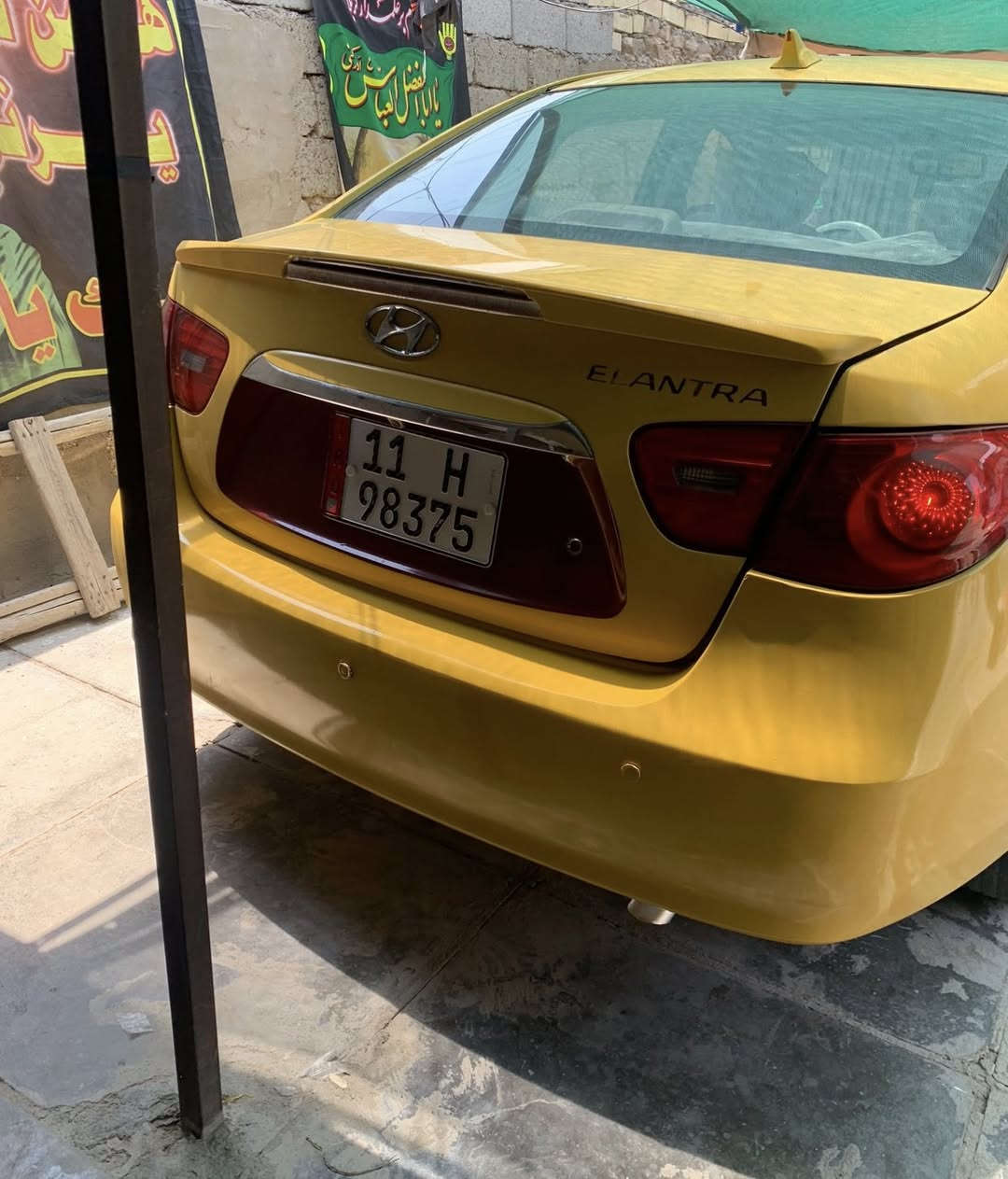 سلام عليكم / النترا امريكي 2010 مكينه 2000 دوش المرغوب تدفئه تبريد ثلج /تخم تاير جديد /دبلات جديده / باتري جديد دواخل نضيفه ومغلفه شاشه وكامره خلفيه رقم انكليزي بسمي بيه جاملخ خلفي ومعجون وسونار اخر الصور  سعره 95 وبيه مجال  مكاني بغداد الشعله ***********
