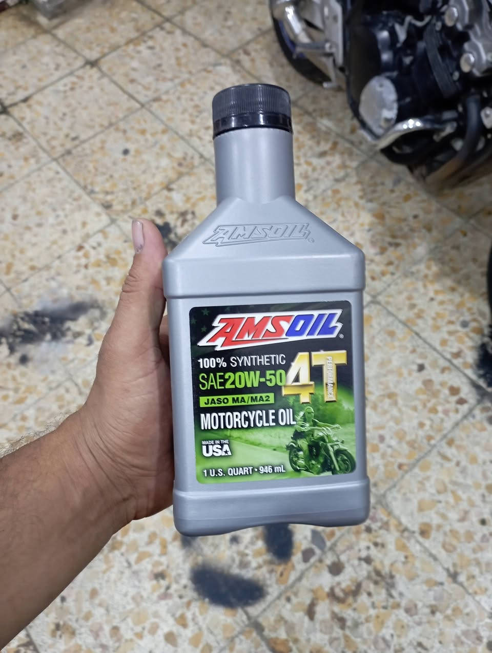 كافه انواع الزيوت وكله اصلي
امزويل ٣٠ مع الغسل و التشحيم

موتر استار ٢٥ مع الغسل و التشحيم 

يورل ٢٧ مع الغسل و التشحيم 

امنول ٢٣ مع الغسل و التشحيم 

كاسترول ١٦ مع الغسل و التشحيم

هونداي ١٥ مع الغسل و التشحيم 

ايفو ١٥ مع الغسل و التشحيم

الساحل ١٣ مع الغسل و التشحيم 

جيرمن ١٢مع الغسل و التشحيم
مكاني قرب مطعم جكن أوسلو مجاور مروان ابو الدراجات 
***********
