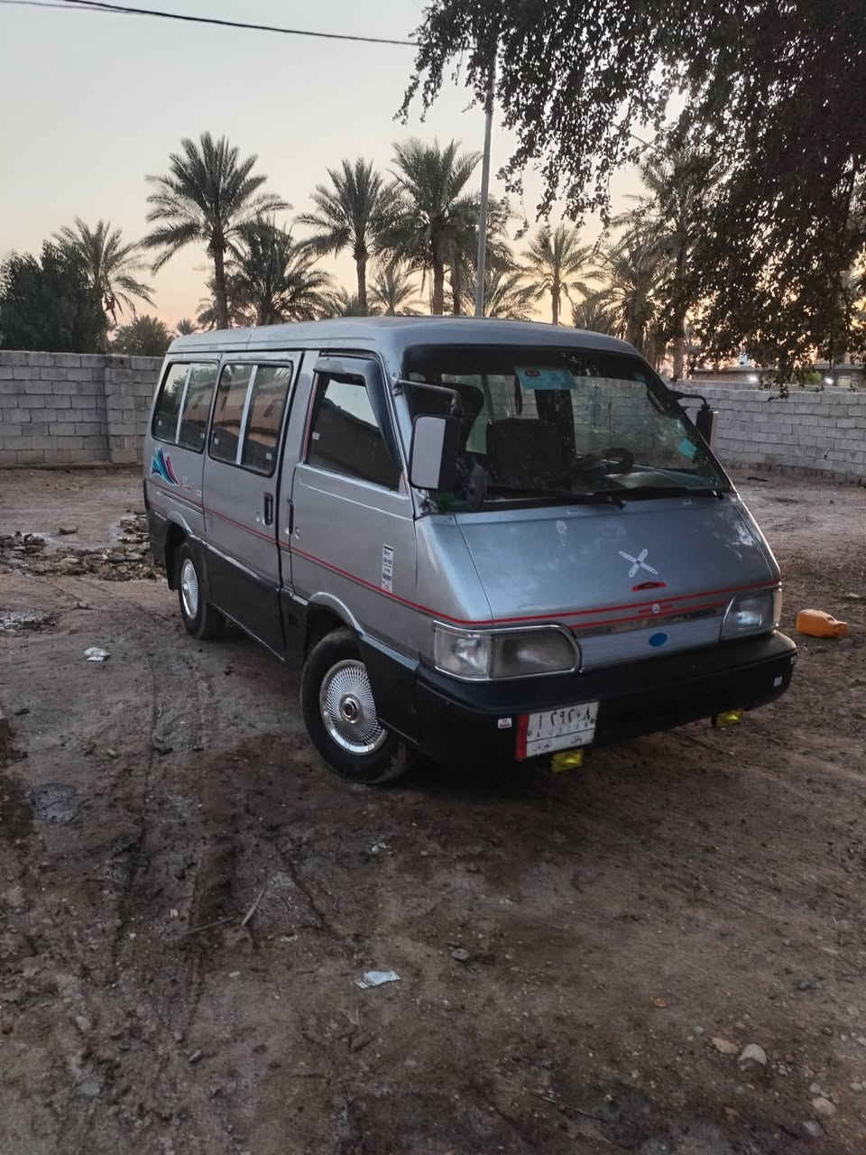 السلام عليكم سياره مقفوله باتري جديد تخم تاير تخم صدر سياره خير من الله بس ستر بس ستر الله حجي موديل 93 سياره باسامينا 42 رقم التلفون ***********
