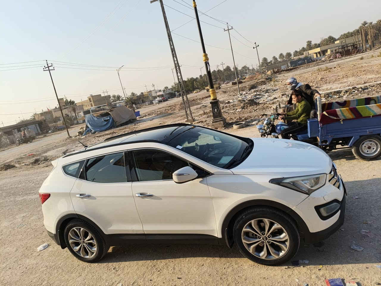 السلام عليكم سنتافي ٢٠١٣ فول رقم كربلاء السياره فول واحد على واحد ماشيه ٢٠٠ مكفوله بيها ملاحضات بسيطه مكان السياره الديوانيه ***********
