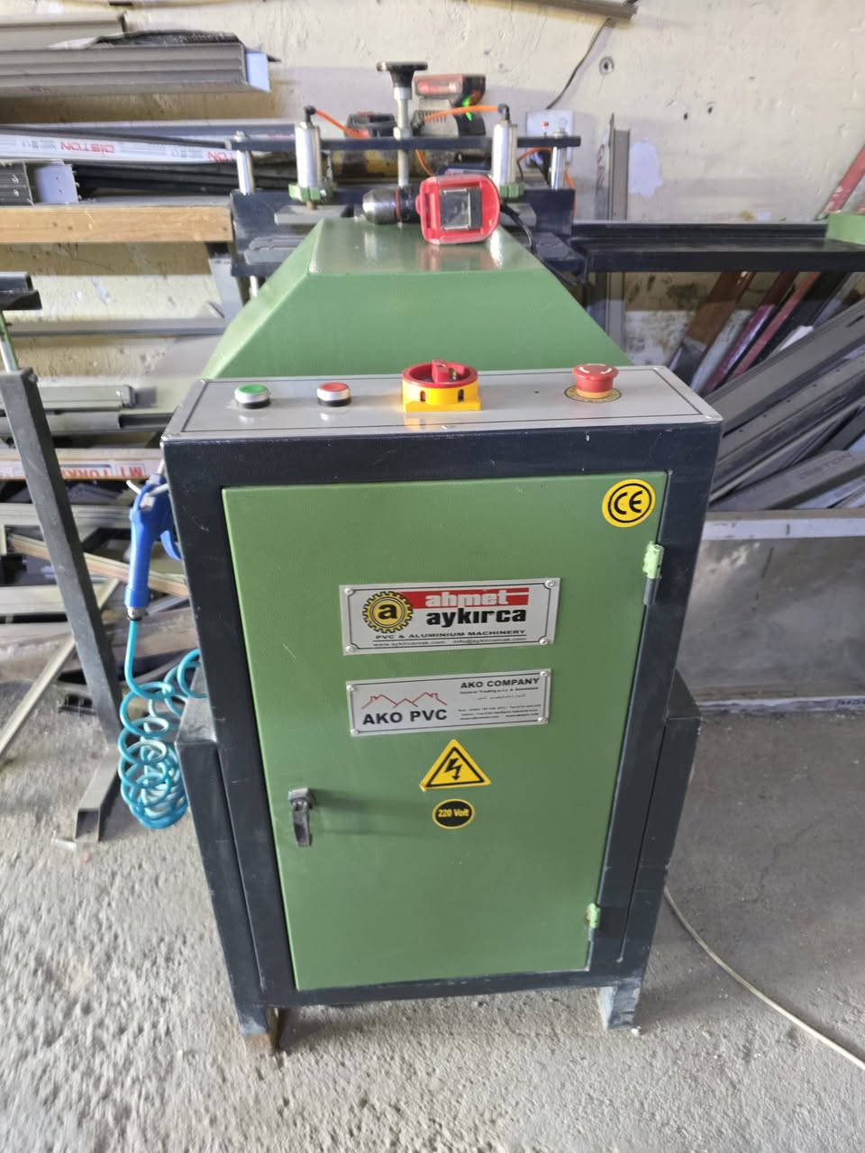 معمل pvc للبيع متكامل ٥ قطع مع كبريسر مع مولدة او بدون ملدة  *********** حيدر،ابو محمد بغداد الحسينية مقابيل الراشدية
