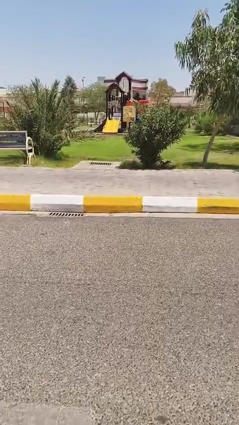 بيت للبيع  في الامل 1 , الزون الثالث

بيت طابق واحد  

موقع مميز على شارع 20 م ، مقابله الحديقة  ، قريب على البوابة و على جميع الخدمات 

مساحة 200 م  ، يحتوي على غرفة ( مخزن ) بالطابق الثاني، البيت مصبوغ و مجدد حديثاً ، يحتوي على كاونتر تركي حديث و سبالت

السعر 380 مليون
***********
