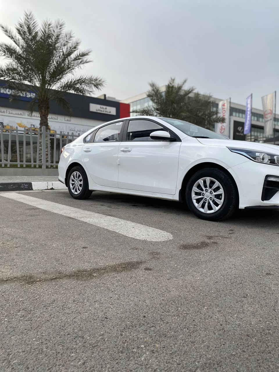 سلام عليكم للبيع 

– كيا سيراتو خليجي
🔹 الموديل: 2021
🔹 الرقم: بغداد الجديد
🔹 المواصفات: عادية
🧭🔹 ماشية44
🔹 المحرك: 1600 
🔹 الحالة: سيارة جديدة ونظيفة جداً بحالت الوكاله
سويجات عدد2🔑 

📍 المكان بغداد
📞 رقم الاتصال: ***********6
