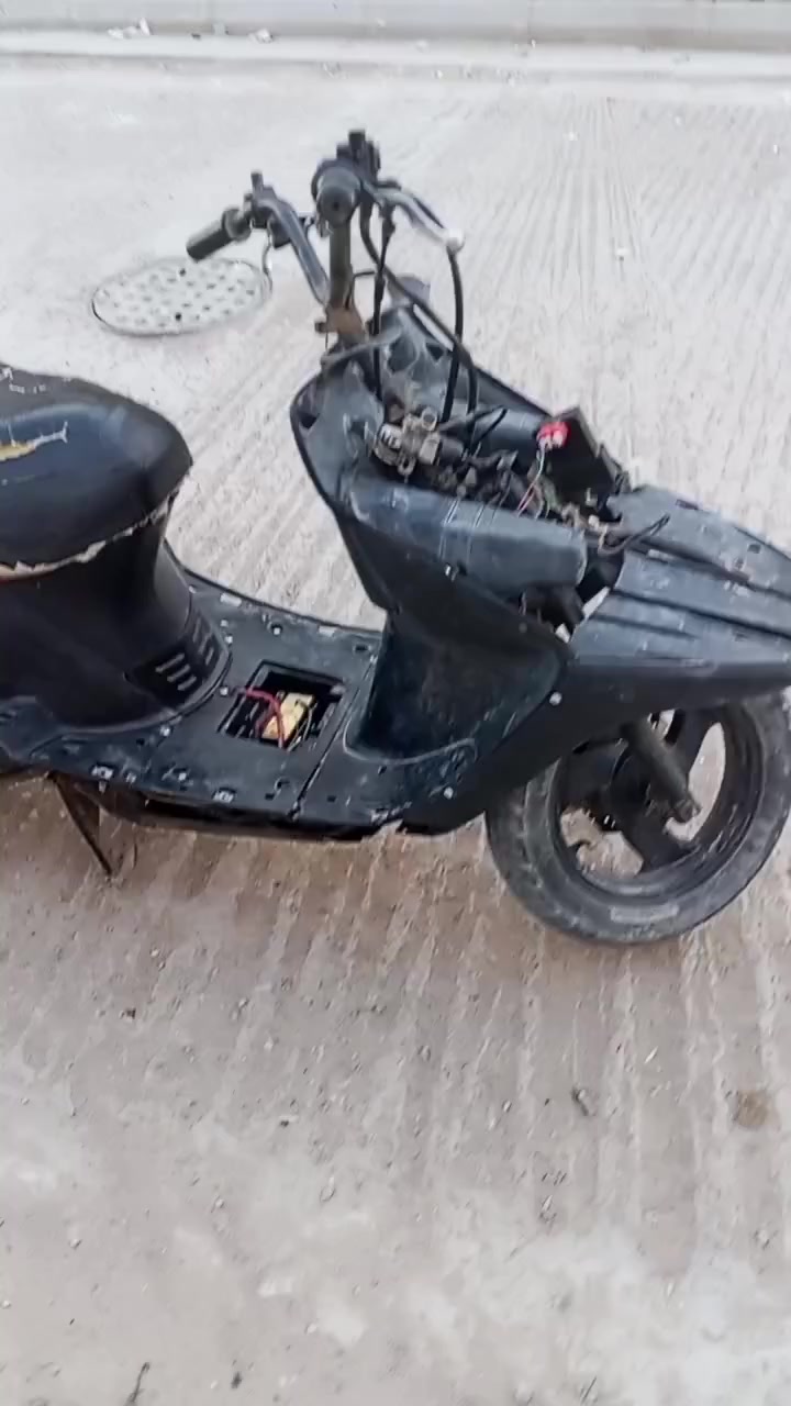 السلام عليكم
دراجه سبيسي اللبيع 

شغاله غراضه كلهه موجوده اي نقص مابيها 

قيم وخذ اليرضه بي الله
متواجد واتساب ***********
