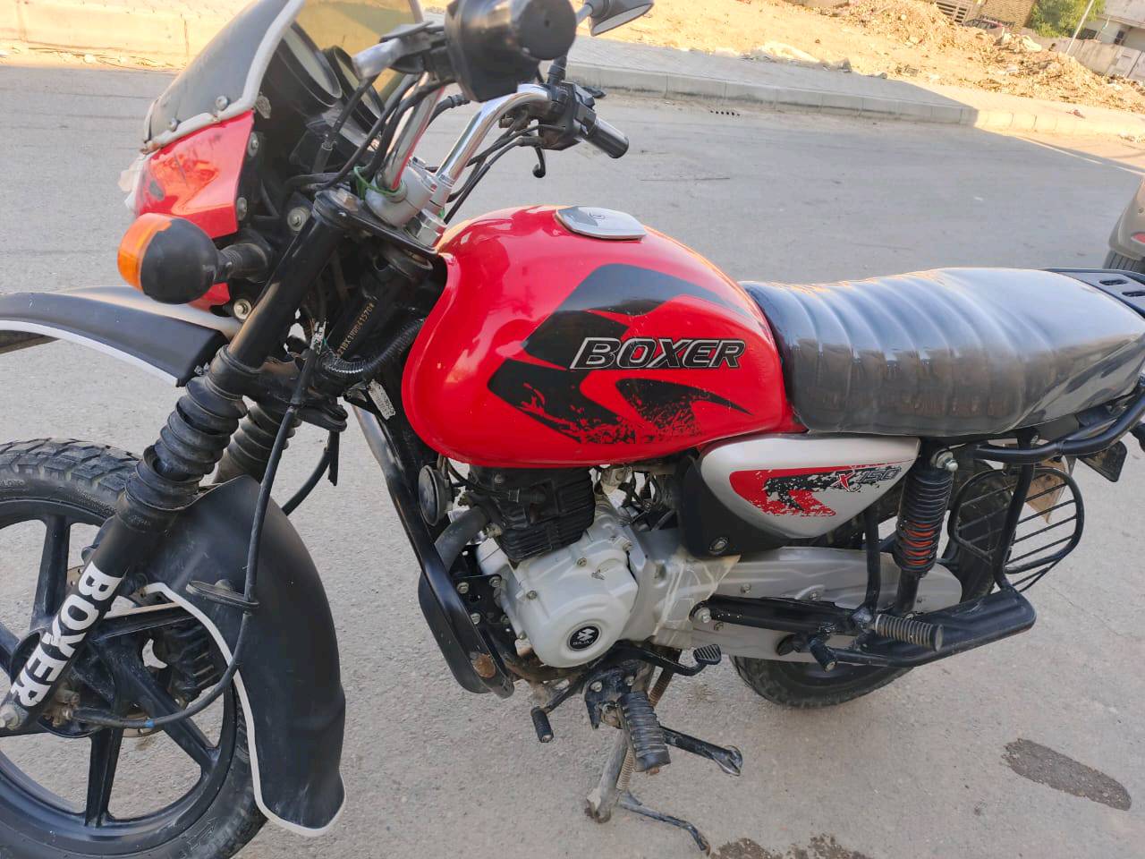 دراجة بوكسر جبلي موديل 22 اوراق كاملة سعر 1600وبيهة مجال بيهة ضربة خفيفة اتصل وفهمك عليهة 