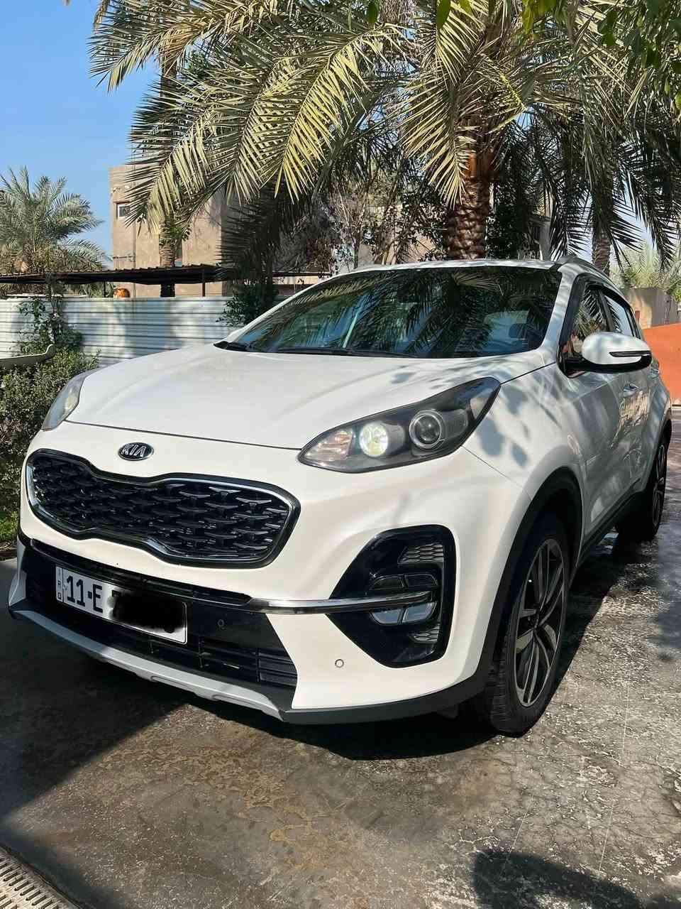 سبورتج موديل ٢٠٢٠
مواصفات مري شفط .اشاير بالمري . شاشه مع كامره خلفيه ويل ١٩ انج . داخل جلد حمصي . حساسات اماميه وخلفيه . محرك ٢٠٠٠ دوش . ماشيه ١٠٠ كم . صيانه عامه للسياره . 
باتري جديد حداديه جديده فلاتر وزيوت جديده . بيها قطعه مرشوشه اثر شخوط . سياره جاهزه . رقم جديد وهزه جديده وبسمي تحويل مباشر . مكاني بغداد زعفرانيه / اربع شوارع 
للاتصال ***********
