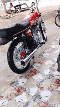 سلام عليكم شباب دراجه جديده للبيع كفاله عامه صارله اربع طعش يوم اوراق سكنر سبعه ***********
