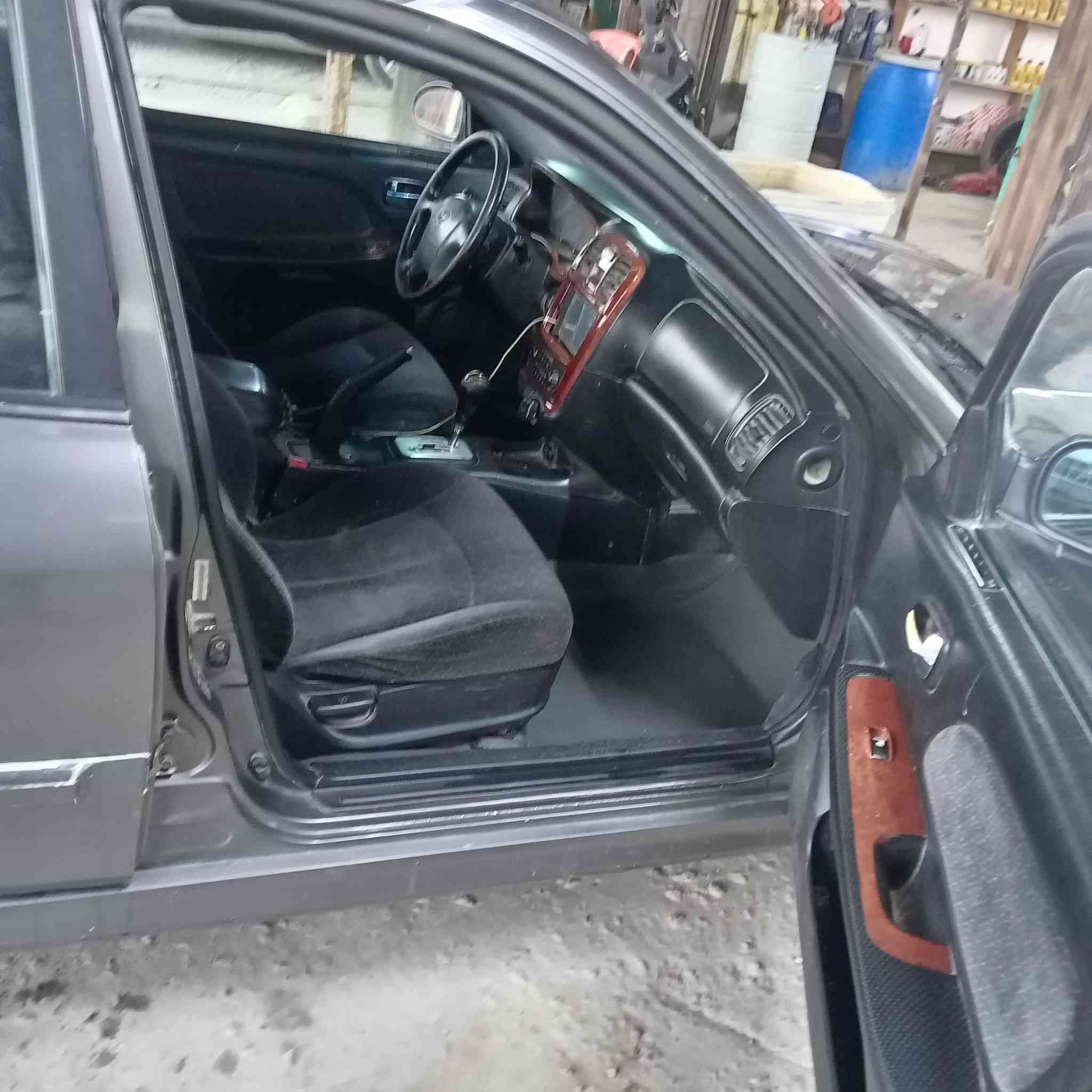 سلام عليكم سوناتا وفود موديل 2004 اصل بانزين سياره رقم بغداد مشروع وطني تحويل سنتر الوك ريموت شاشه كامره تخم تاير حداديه امامي خلفي جديده من ابو عراق السلطاني قبل ثلاث ايام شديته ماصدات جدد كهربائيه كله شغاله وكله على وضع الشركة ليبل واحد سياره كله مكينه اربعه سلندر نوزل وسياره شاديله منضومه غاز يعني انسه صرف البانزين سياره سستم سماعات تحكم ستيرن داخل جديد وعلئ وضع الشركة سياره ضربته جاملغ امامي جهته السايق سياره وارد أمريكي سياره جاهزه مجهزه بس بيه جراد مكاني بابل السعر 53 ***********
