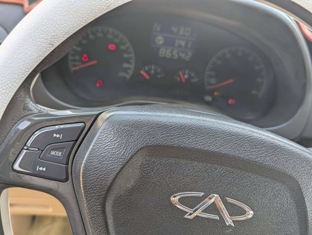 السلام عليكم تيكو 2013 سياره كلش نظيفة رقم بغداد باسمي تحويل ثاني يوم سنويه جديده سياره كلش حلوه اي نقص مابيها داخل محرك صدر كشر كله جديد  السعر 62$ وبيها مجال حك جيه مكاني ديالى بعقوبة الهاتف ***********
