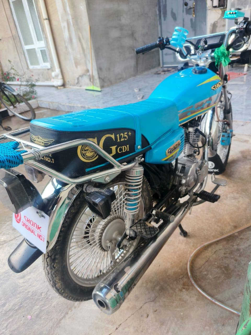 السلام عليكم ادمن من رخصتك وافق
دراجه سونيك
موديل 2025
4 كيـر
كهربائيات شغاله
نضافه كدام العـين
للاستفسار ***********
اسيا ***********
