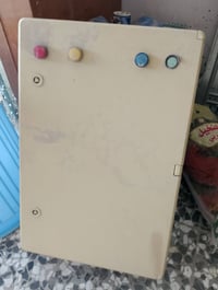 بورد كهربأ فارغ البيع القياس 40×60 بغداد مدينة الصدر الرقم 07715763923