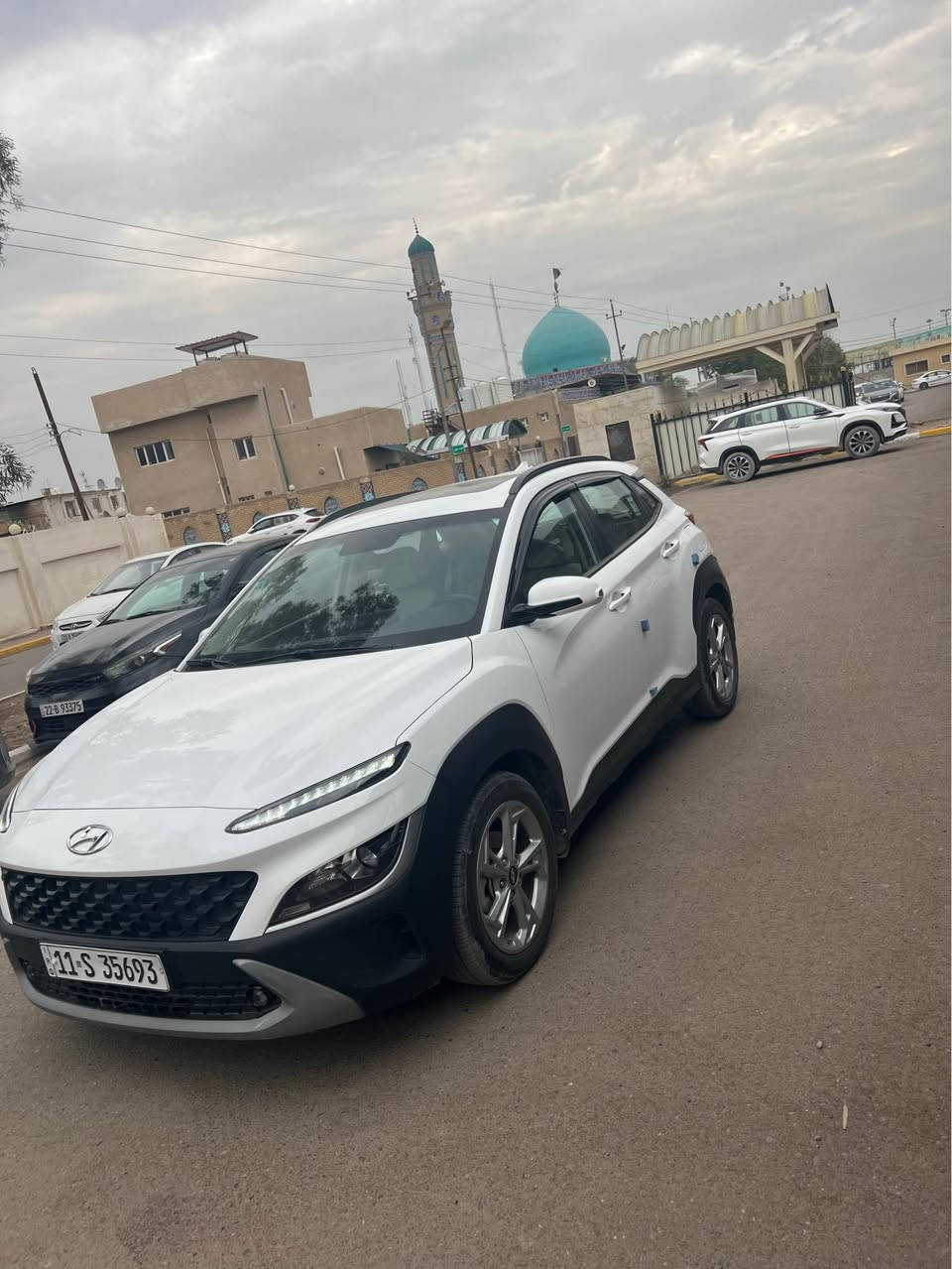 كونا مديل ٢٠٢٣ خليجي 
كفاله عامه 
ماشيه ٤٤km
محرك 2000 دوش 
فول موصفات السياره 
فتحه سقف 
بصمه ابواب 
تشغيل عن بعد 
كشن كهرباء 
شحن واير ليس
تبريد بيانو 
اشاير بل مري. 
مري شفط 
 بصمه 
تحكمات استيرن
٤انظمة قياده
سياره فول موصفات. ١/١ 
السعر ١٧٣ بيه مجال حك الجيه. 
مكان مصفى الدوره  
*********** بغداد, العراق
