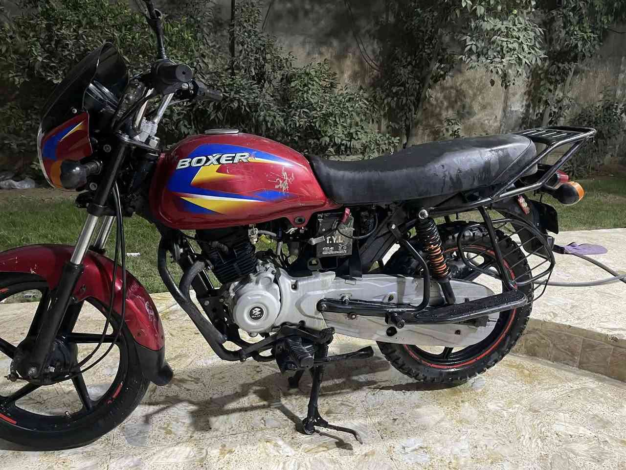 دراجه بوكسر لبيع
موديل 20
دراجه كامله  
اوراق كامله بكان بعقوبة المفرق 850وبيهه مجال ***********
