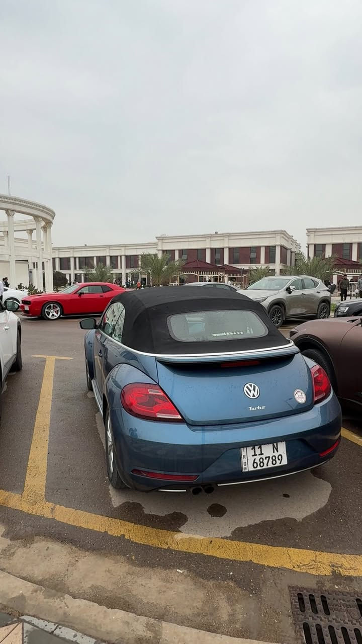 Convertible

✨ موديل 2018
✨ محرك 2.0 توربو 
✨ گير أوتوماتيك
✨ سقف قماش كهربائي (يفتح ويغلق بدون مشاكل)
✨ اللون أزرق 
✨ داخلية نظيفة جداً
✨ شاشة 
✨ سيارة مرتبة واستعمال شخصي

السيارة بحالة ممتازة، نظيفة من الداخل والخارج، ما تحتاج أي صرف وجاهزة للفحص 👍

📍 الموقع: بغداد – الكرخ
💰 السعر: _120_ قابل للتفاوض بالمعقول
📞 للاستفسار والمشاهدة خاص أو اتصال
***********
