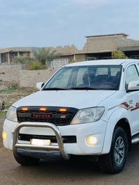 هايلوكس • ٢٠٠٩ • فورويل