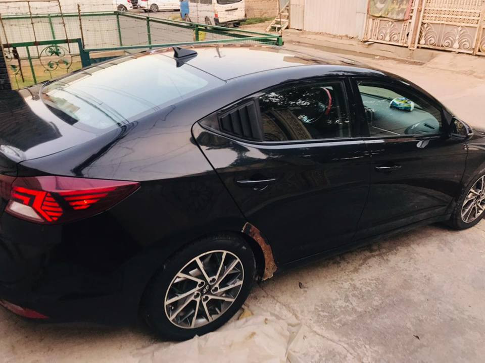 النتره موديل 2020 فول مواصفات 
سياره وارد امريكي حادذهه بامريكا جاملخ لعبري ولبنيد وبلعراق باب لعبري ولوراهه
1تحكم ستيرن
2كشنات هيتر 
3قياده اليه
4رادارات
5مكينه 2000دوش
6كير svt
7نضام سبورت
8هيترات ستيرن
عنواني بغداد زعفرانيه
للاستفسار *********** بغداد, العراق
