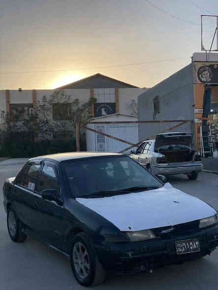 تةنها.    ١٢.     گةلا 
كيا سيڤيا ٨ و بةخ 
گير و مةكينة بة شةرت 
دةعم و ليدراو و موس و براوةي بة شةرت 
تاية و ويلي بة شةرت 
سبوغ عامي جواني كراوةتةوة 
كارةباي بة شةرت 
سةيارةكة نمونة جوانة زور مةزبوتة 
علوج و مالي مةدةني بة شةرت 
مؤديل ١٩٩٤ و جوار جام كارةباي 
سةيارةكة شتي جوان و مالي دؤستة 
نرخي ١١ و كةمي مةجال 
شوين كؤية 
*********** كويسينجاك
