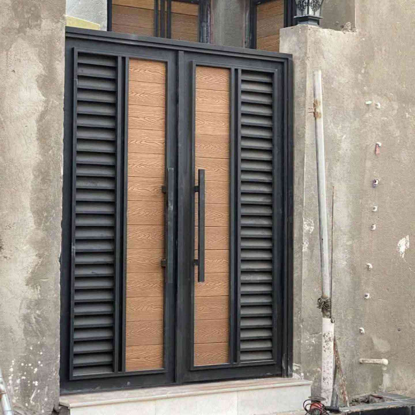 العرض لمدة يومين  ب350 الف  فقط
وترجع الاسعار القديمة 
التفاصيل 
باب 2 متر طول
عرض 2 متر  … .. 
الحديد  تركي بانواعه( حقيقي) شرط الفحص
الباب كامل ب350الف 
البيع مباشر 
🖐️بدون  نقل او شد ■ شط العرب, البصرة


**إذا كنت صاحب هذا الإعلان وتريد حذفه لأي سبب، رجاءا أرسل رسالة إلى الدعم الفني**