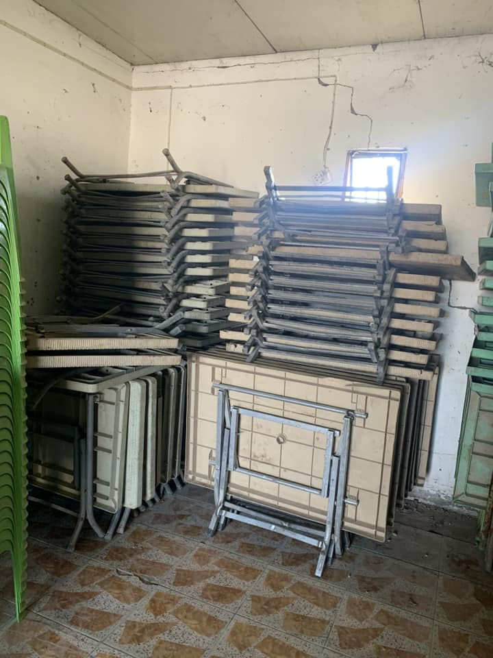 كراسي. و ميوزه. البيع  *********** /***********
