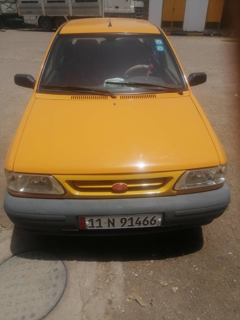 السلام عليكم سايبه موديل ٢٣ للبيع بيهه جاملغ وشبر بالباب تخم تاير جديد وتبريد شغال حداديه جديده السعر ٦٥ وبيهه مجال بسيط رقم الهاتف *********** ***********
