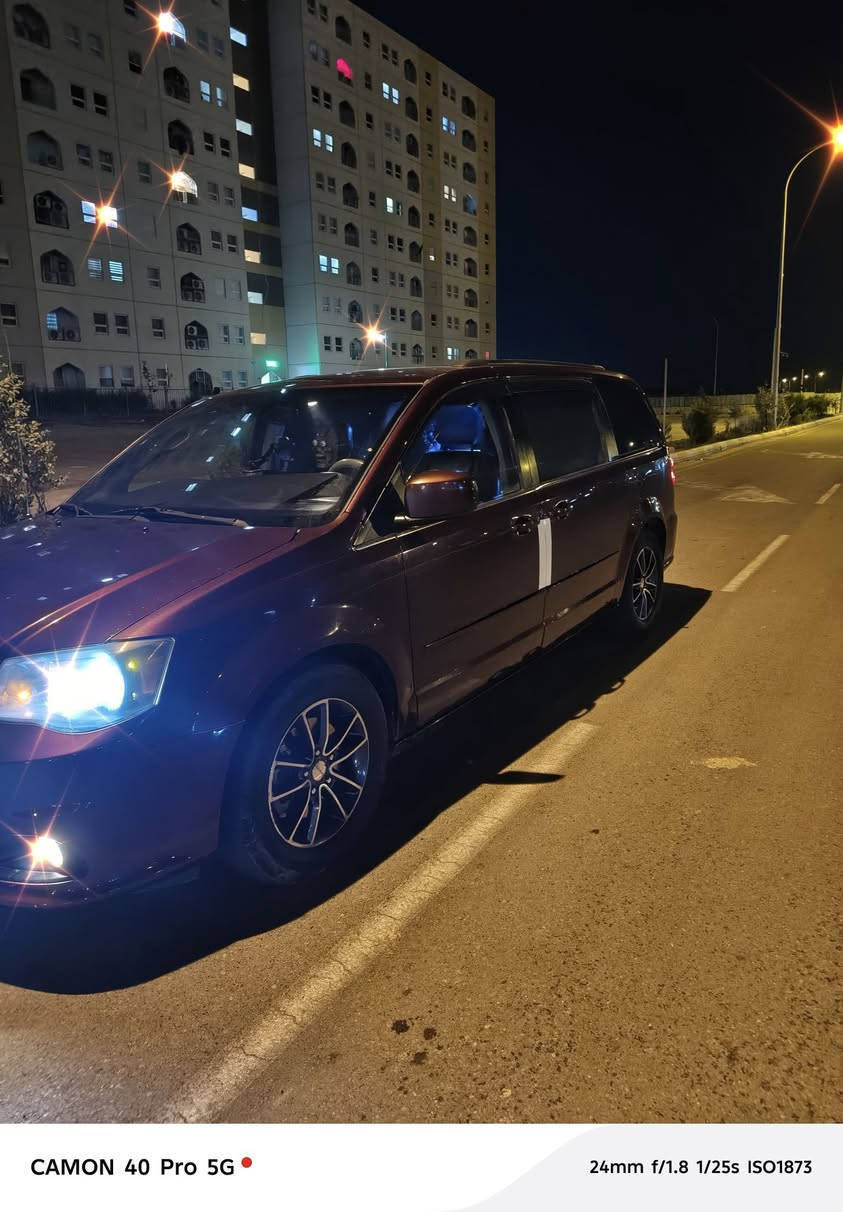 دوج كرفان موديل: 2017

الفئة: sxt

📄 السيارة رقم بغداد 

🔹 السياره كلين تايتل 

🚗 المواصفات:

 • محرك 6 سلندر 3600

 • كشنات جلد

 • كراسي كهرباء

 • حساسات إطارات

 • نظام فرامل ABS

 • كاميرا خلفية

 • جام 6كهرباء

• ⁠• كشنات بلع

•بيبان + جنطه كهربائي

 • 3 قطع تبريد

 • 5 ويل كب كروم 
 •بيها بابين كلير فقط 
السونار موجود 
💰 السعر:165 ورقة وبية مجال 

📞 للاستفسار:
***********
مكاني بغداد
