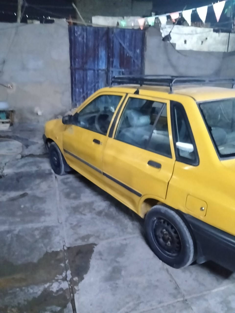 سياره سايبه موديل 2015سنويه سنه2030كير ومكيناا***********
