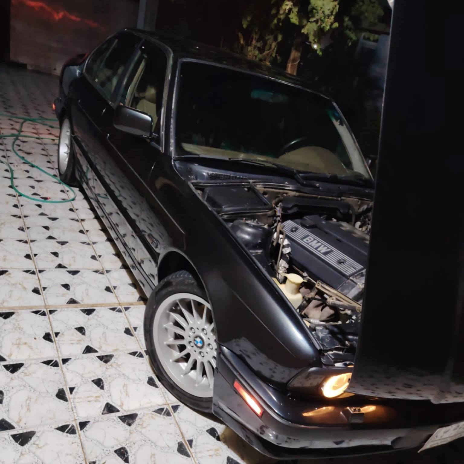 تفاصيل داخل الصور
مراوس ترهم اب 740 عادي اراوس
مكاني بابل مركز المدينه 
***********
