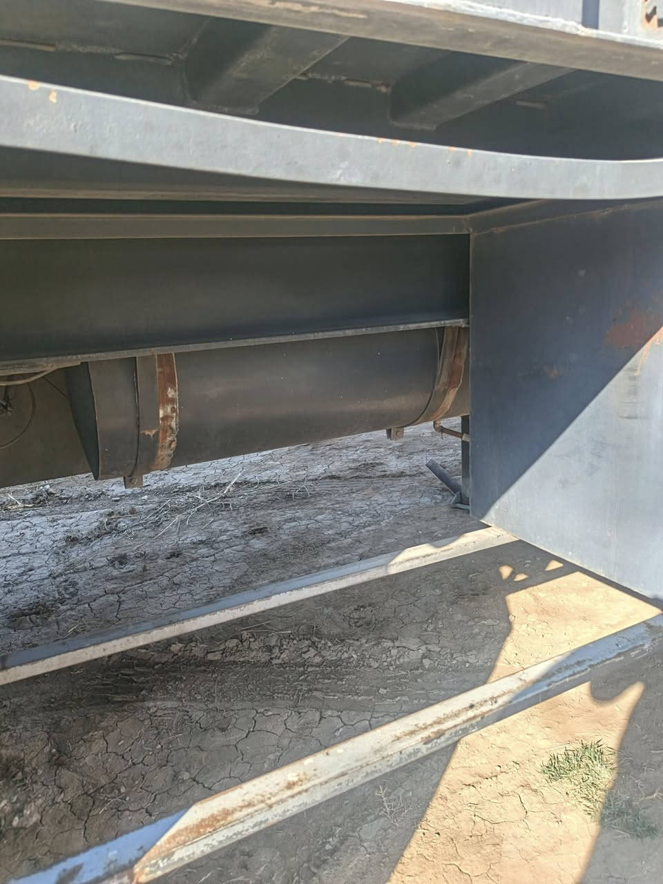 ياالله
سلام عليكم عربانه للبيع
قلاب 4محاور شاصي 16 دنكير 14
تخم تاير تخم بريك هوه جاهزه عربانه مكفوله
السعر 250اوبيه مجال للشراي 
*********** /مكانه بابل
