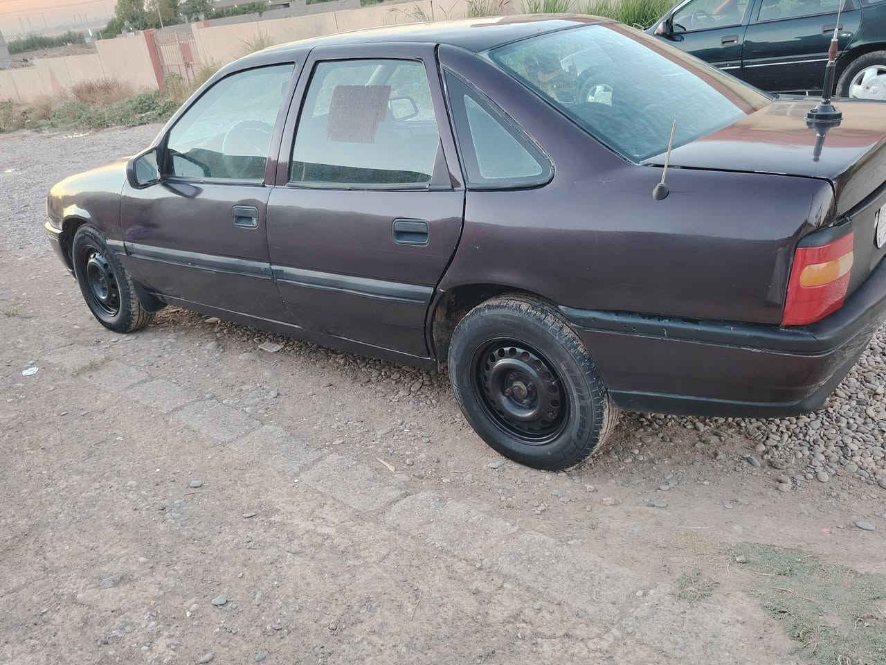 اوبل فكترا كركوك مشروع وطني بطاقه بانزين بيهه حجم 18 كير محرك صدر تايرات كلو جديد مصبوغه عام ضرر جاملغات خلفيه سعر 28 مكان كركوك ***********
