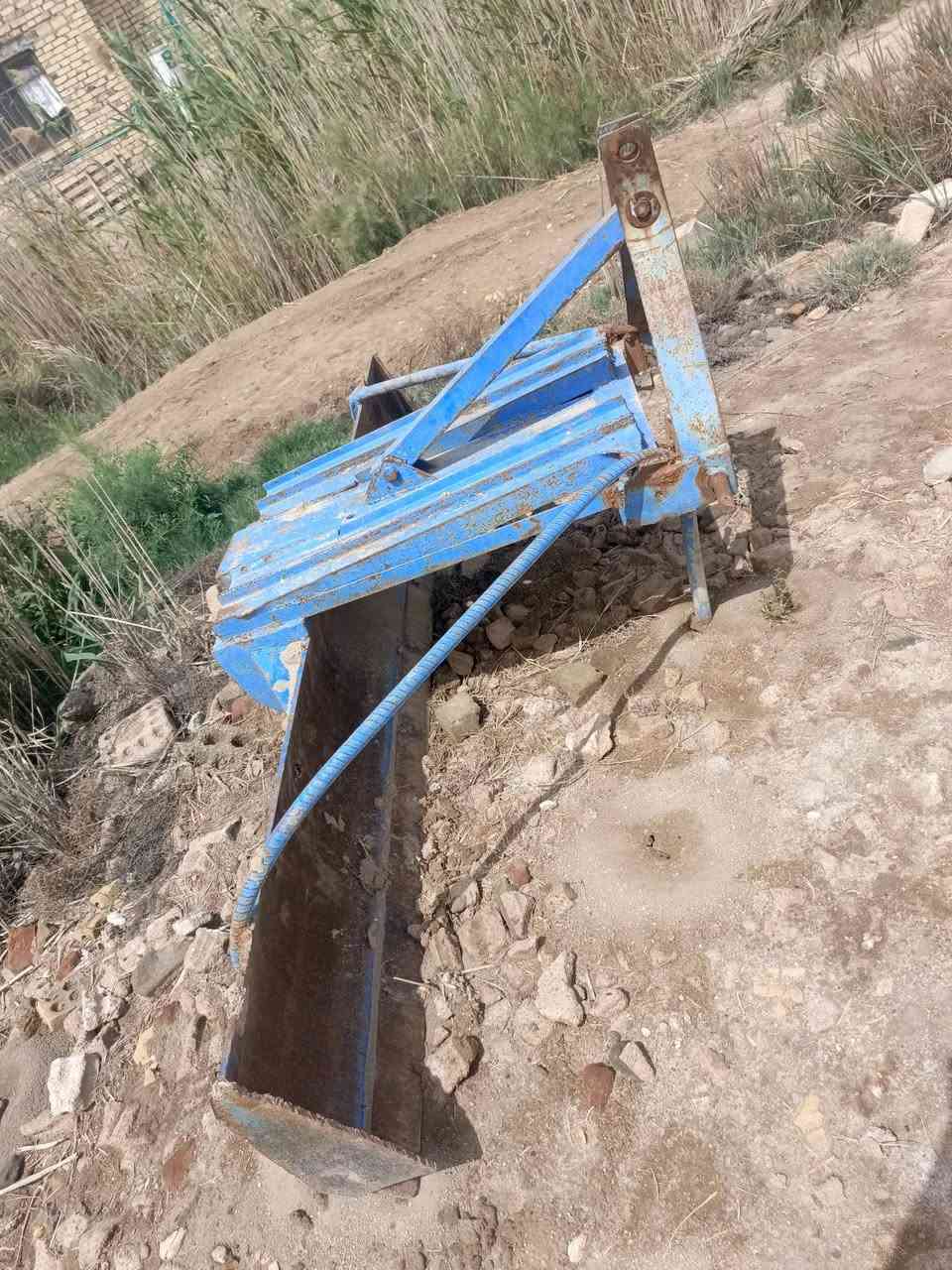 سلام عليكم غراض البيع +خرماشه طول 3امتار + +معدلان + مرازه للبيع السعر خاص او الاتصال ع الرقم ***********

