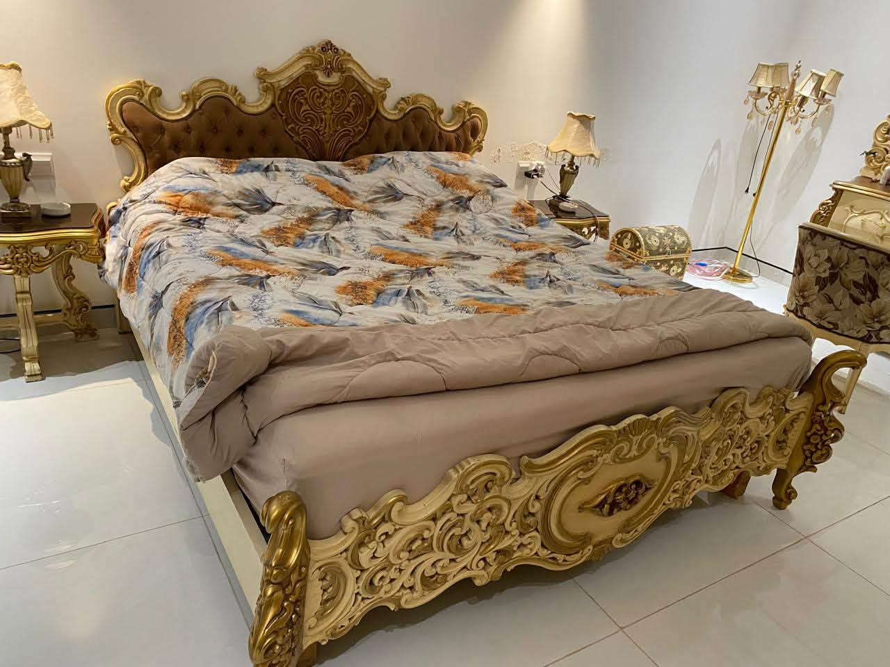غره نوم للبيع عدد 13قطعه مصري زان مكان حي الجهاد ***********
