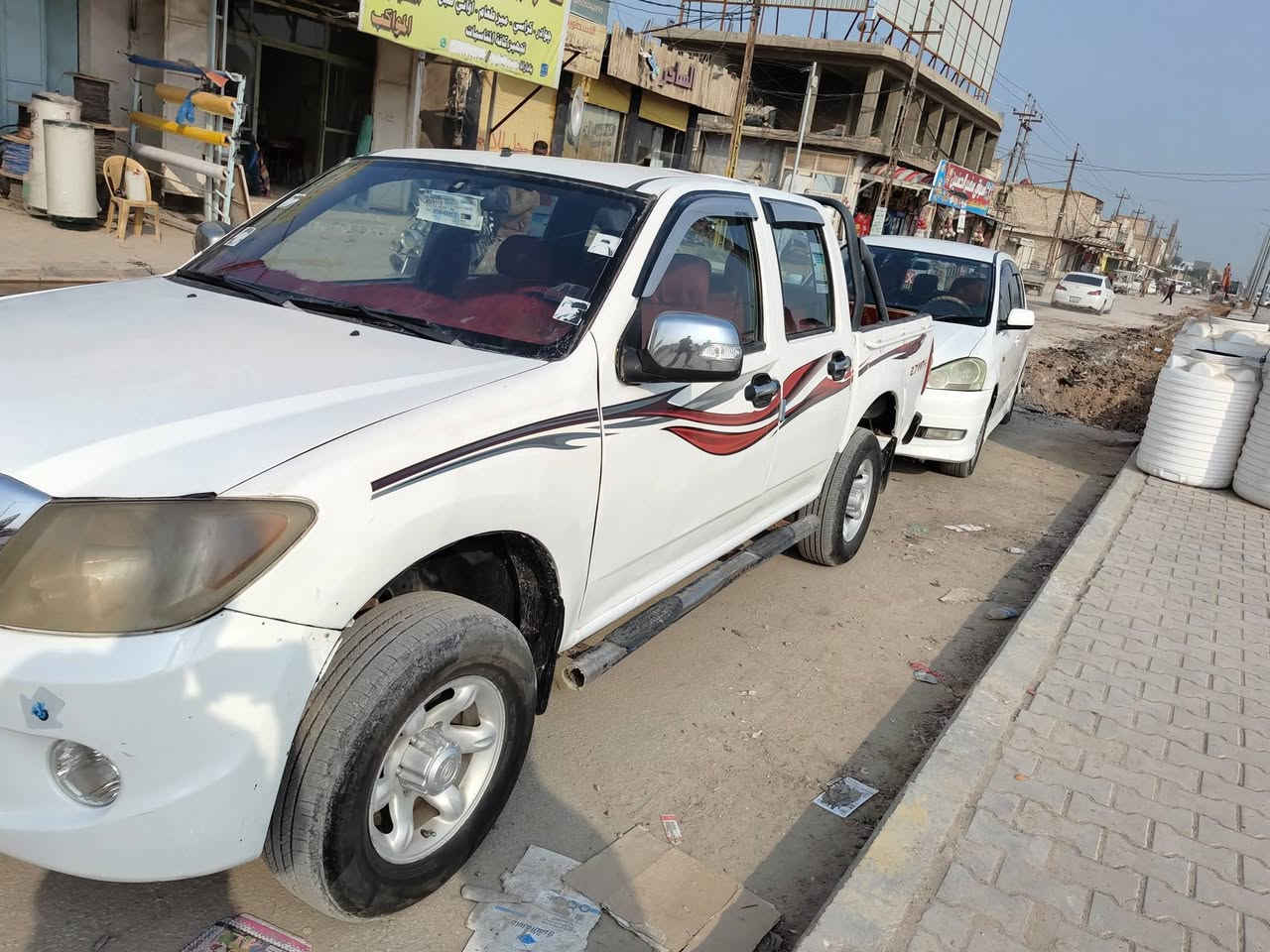 السلام عليكم بيكم كنوه وجه فلاونزه السياره جاهزه محرك وكير واكسن حداديه وتبريد مكاين جام جديده تخم تاير جديد السياره جاهزه من الدعاميه للدعاميه ما عايزه برغي مال جناي السعر 66وبيهة مجال بسيط سنويه مجدده لل28للأستفسار ***********
