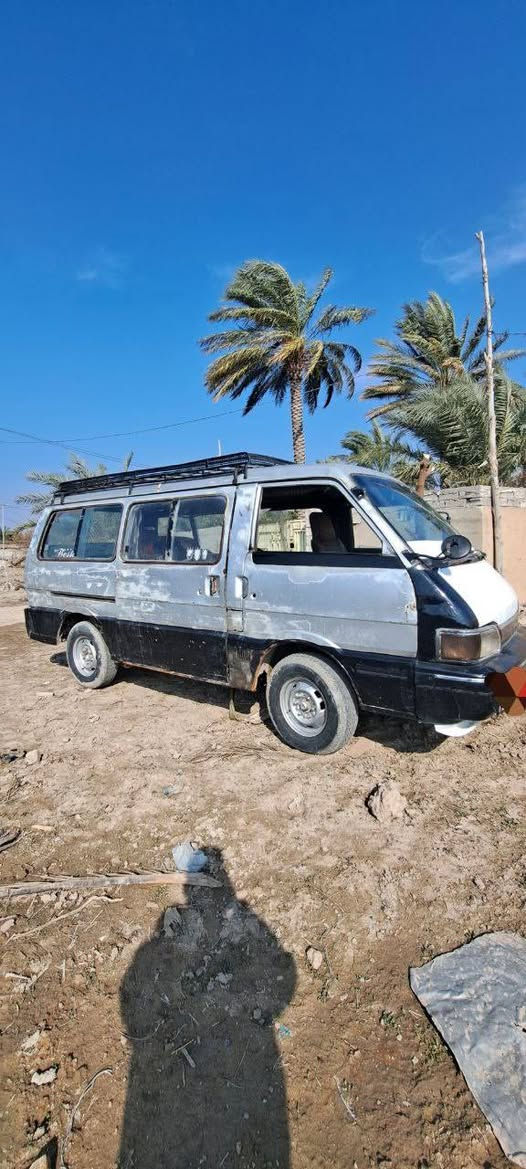 ماشاء الله تبارك الرحمن للاستفسار *********** كيا بستا شرط التحويل ثاني يوم موديل 1994 السعر 24$ ورقة كير ومكينة واكسن مكفولات صدر أمامي خلفي جديد كهربائيات شغالة هيئة وغرامات مصفرة رقم ديالى أجرة ألماني ( العنوان ديالى بعقوبة)
