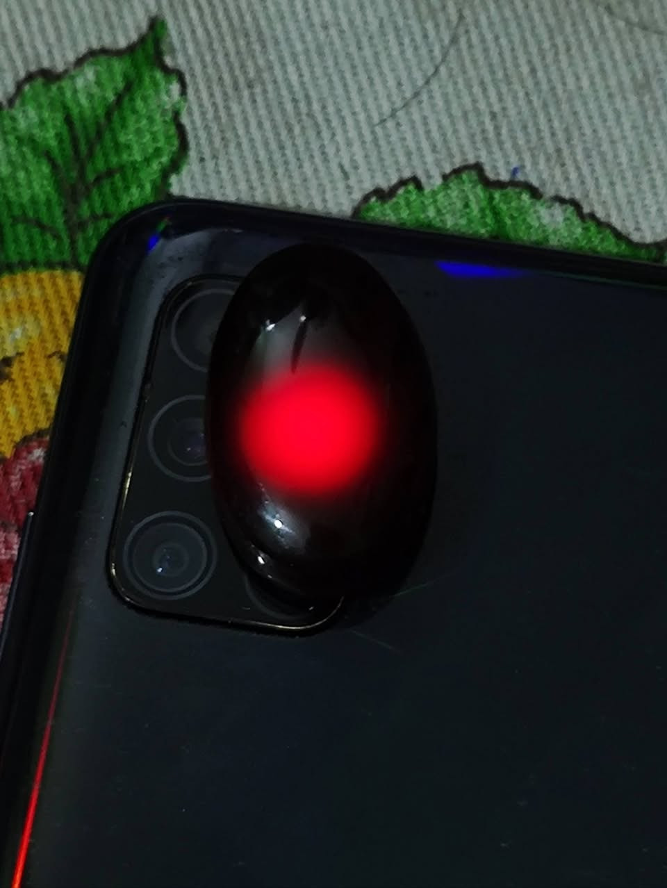 تحف من العقيق اليماني شفه العبد الانسي
سعر القطعه 300$ 
حجم القطعه 3 سانتيم
***********
