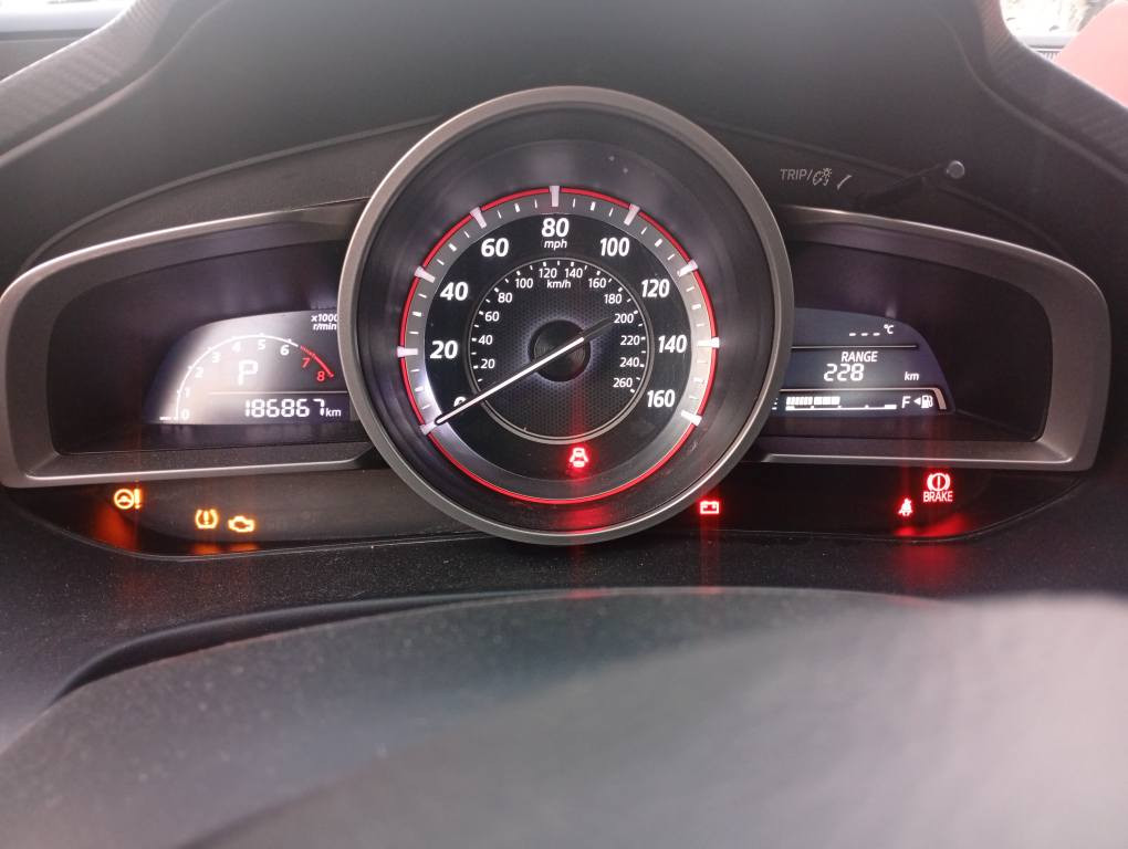 مازدا زووم ۳ ئەمریکی
مەکینە ۲۰
گێڕ ئۆتۆماتیک + عادی
تەحدید سورعە
سوکان ڤۆلیۆم
سەیارەیەکی پاکە ، abs ، بێ بۆیاخ ، هەندێ ساردێ بۆنیتی هەیە السليمانية, العراق


**إذا كنت صاحب هذا الإعلان وتريد حذفه لأي سبب، رجاءا أرسل رسالة إلى الدعم الفني**