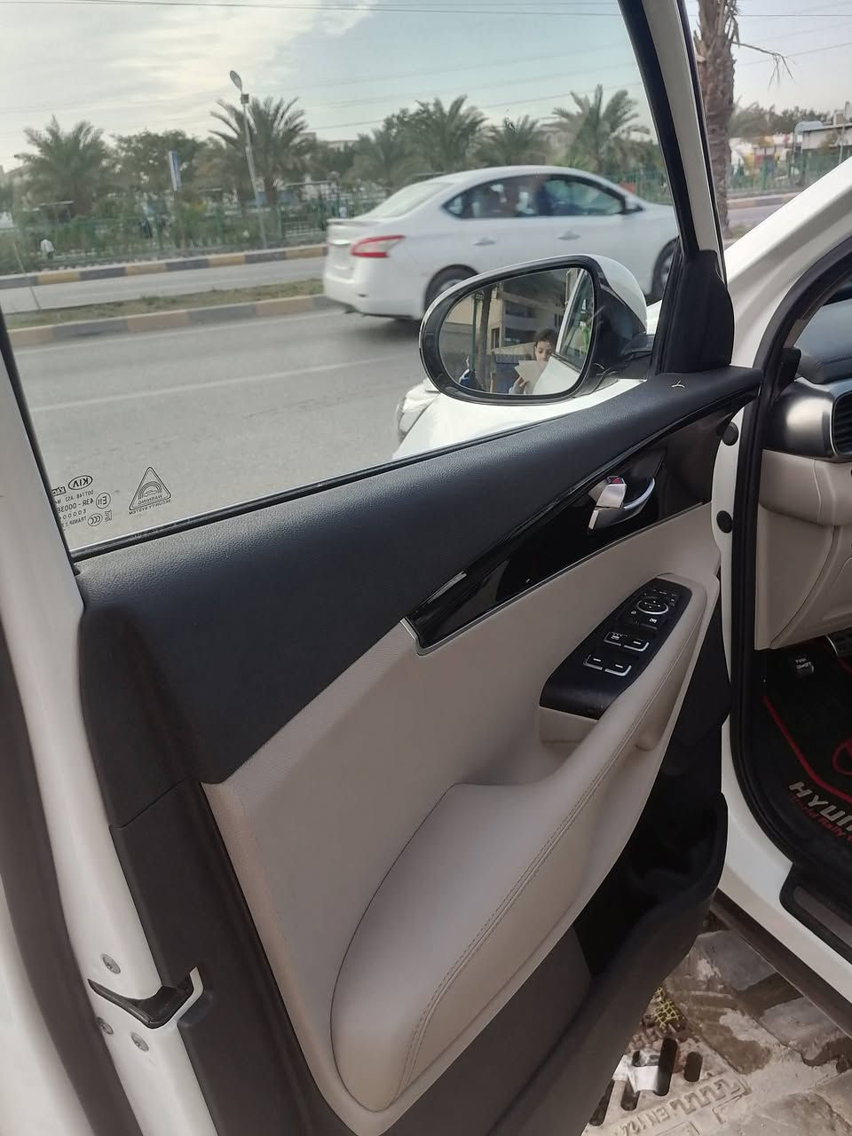 كيا سورنتو 2020 خليجي رقم اربيل مكفوله كفاله عامه من الحوادث عدا شخط بسيط كلش بالجاملغ الامامي  ممبين اصلا
✅ 7 راكب مع كشنات جلد 
✅ صندوك كهرباء
✅ اشاير ترحيب بلمرايه 
✅ كشاف ولايت led 
✅ بك لايت led 
✅ مرايه شفط
✅جنطة كهرباء 
✅ ويل كب نيكل 
✅ حساس امامي خلفي جانبي 
✅ 3 قطع تبريد 
✅ كلمة سورنتو بلدواسه
✅ اربعه انظمه قياده 
✅ يو اس بي
✅ بردات بلادية 
✅ فول تحكم ستيرن 
✅ كشنات كهرباء
✅شاشة كبيره
✅قماره حديد
✅ كامرات دواره 
‏✅ صدر جديد كير مكينة تبريد كلة جديد ومكفول إدامة 
‏✅ V6 ستة سلندر 3500 ماشي ١٢٢ كم
جاهزة بدون اي نقص اسبير منازل

السيارة للبيع ٢٥٥ $  وترهم مراوس 

للتواصل  ***********    واتساب
