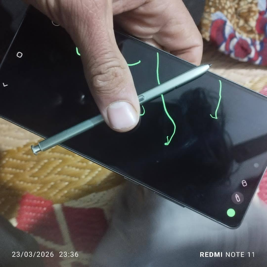 نوت 20 العادي
جهاز كلش نضيف 
مراوس فقط 
رقمي***********
